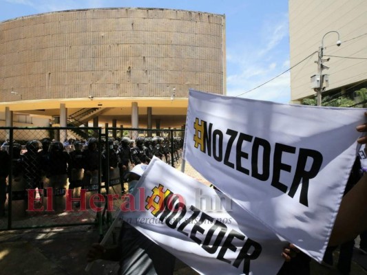 '#NoZeder': CNA entrega iniciativa ciudadana para derogar las ZEDE en Honduras