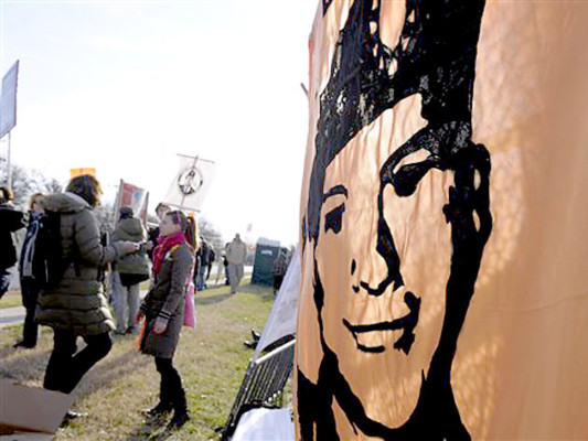 Comparece soldado acusado de filtrar datos a WikiLeaks