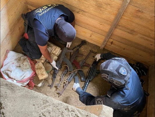 Decomisan 23 paquetes de clorhidrato de cocaína en Colón