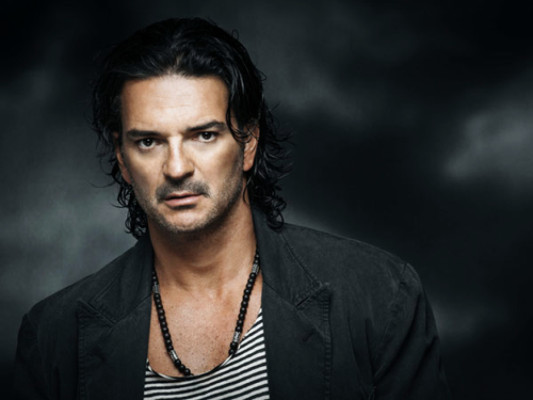 Arjona construirá escuela de arte para niños