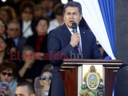 JOH cambia su biografía en Twitter: 'expresidente' y 'diputado al Parlacen'&nbsp;&nbsp;