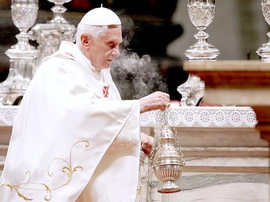 Papa anuncia su viaje a Cuba y México