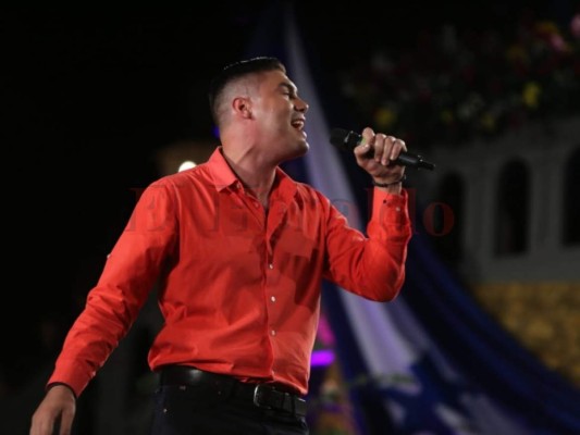 FOTOS: Artistas hondureños le cantaron a la Virgen de Suyapa durante la alborada en la Basílica Menor Nuestra Señora de Suyapa