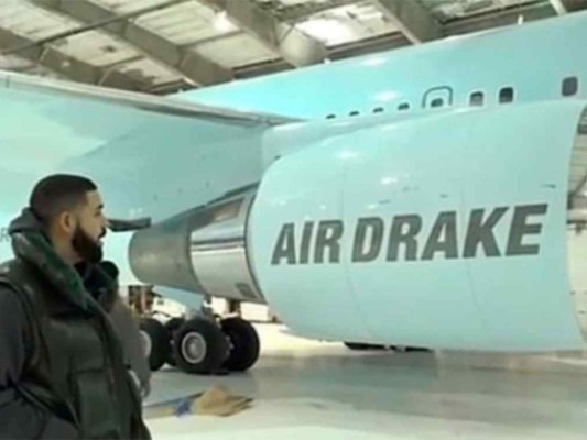 Video: Cantante Drake presume su lujoso avión en redes sociales