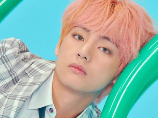 V de BTS padece de una extraña y grave enfermedad