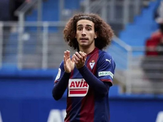 Marc Cucurella es el nuevo jugador del Barcelona, procedente del Eibar
