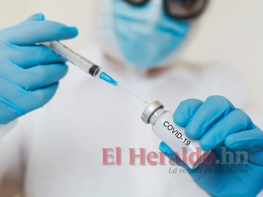 En cinco entregas llegarán vacunas contra covid-19 que compre el IHSS