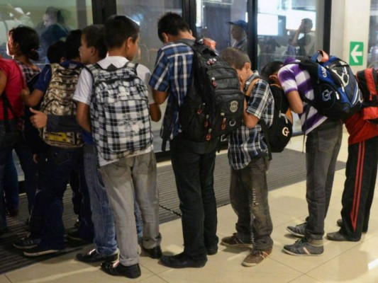 Separan a migrante hondureña de su hijo en la frontera de México y Estados Unidos