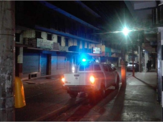 Matan a guardia y hieren a recepcionista en intento de asalto