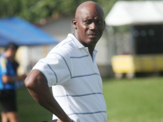 Sambulá renuncia como técnico de Victoria&nbsp;