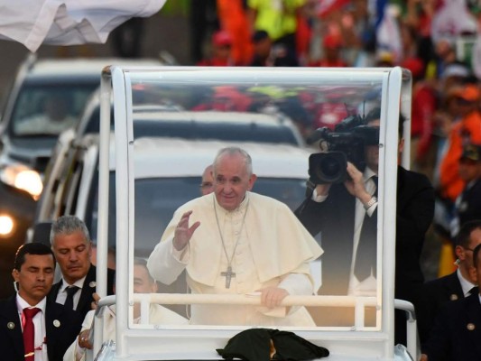 Jornada Mundial de la Juventud: El papa Francisco invita a los 'millennials' a vivir más allá de las redes sociales