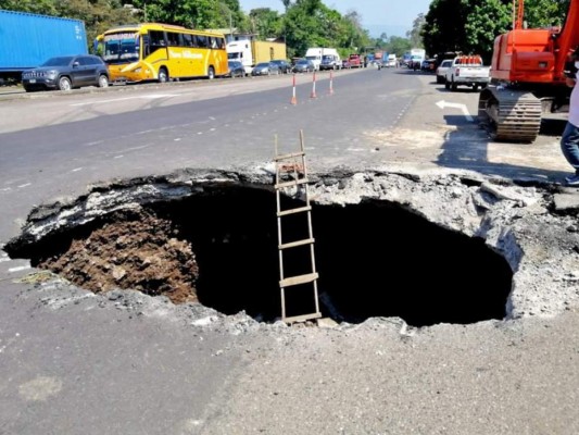 Se hunde parte de la carretera CA-5 cerca de Santa Cruz de Yojoa&nbsp;&nbsp;
