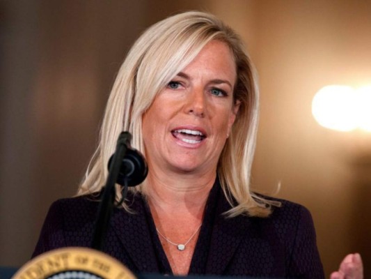 La secretaria de Seguridad Nacional de Estados Unidos, Kirstjen Nielsen, llegó a Honduras para discutir sobre migración