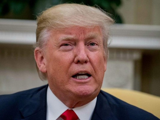 Donald Trump critica en Twitter fallo contra su decreto migratorio