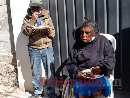 En vehículo, mototaxi o caballo: Así llegó a votar la gente en Santa Ana, Ojojona y Sabanagrande
