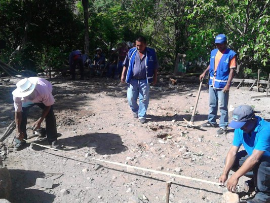 Empezaron a construir la casa de la familia García