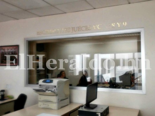 Dictan medidas sustitutivas para estudiante de la UNAH que tenía orden de captura