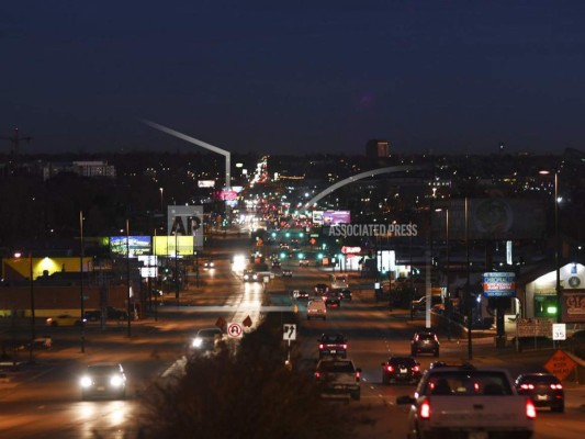 Jóvenes hispanos se quejan de detenciones en Denver, Estados Unidos