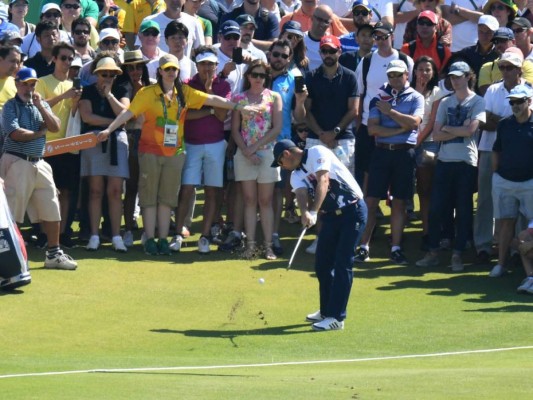 El británico Justin Rose, primer campeón olímpico de golf en 112 años en Rio-2016