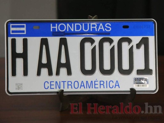 Multas y decomisos de vehículos a hondureños que transiten sin placas