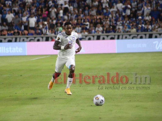 Romell Quioto no tiene ruptura muscular y se encuentra bajo 'cuidados médicos'&nbsp;&nbsp;