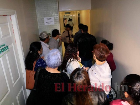 Plegarias, apoyo y fe: las muestras de cariño a Chelato Uclés (FOTOS)