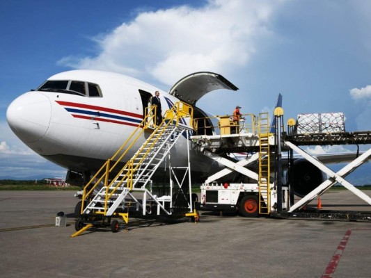 FOTOS: Así fue el recibimiento al lote de vacunas más grande donado a Honduras