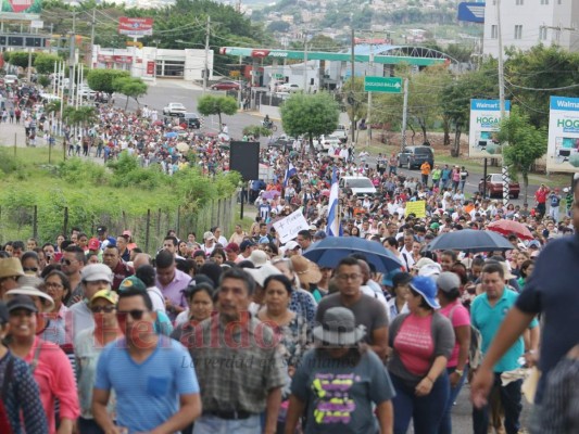 Así se desarrollaron las protestas este lunes en la capital de Honduras