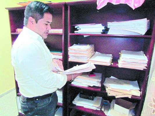 Crisis financiera detiene labor de las autoridades municipales