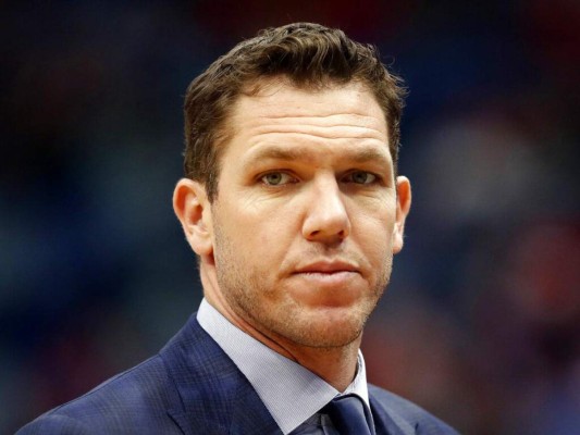 Entrenador de los Kings es demandado por abuso sexual