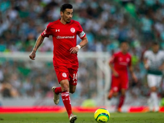 Santos Laguna gana 2-1 ante Toluca en la final de ida de México
