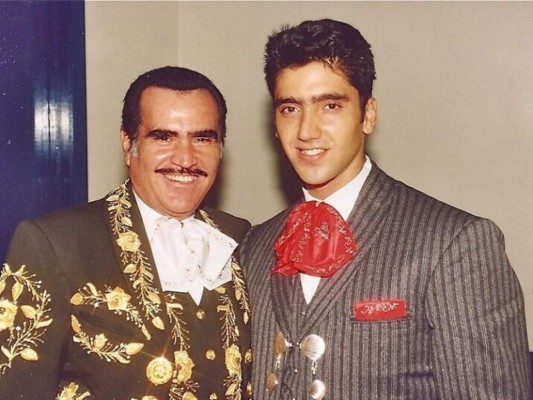 Los momentos más emotivos entre Alejandro y Vicente Fernández (FOTOS)