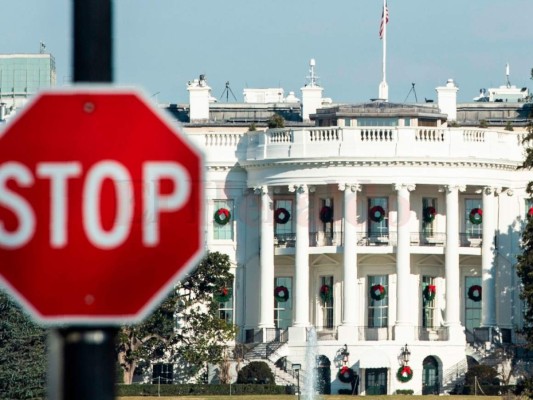 Trump desafía a congresistas en sexto día del cierre del gobierno en Estados Unidos