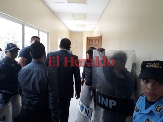 Envían a la cárcel a 19 implicados en el Caso Pandora incluyendo al expresidenciable Elvin Santos