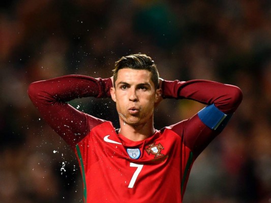 Cristiano Ronaldo supera a Messi en ingresos