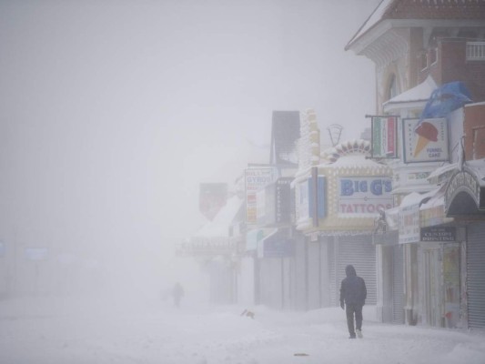Estados Unidos sufre dramático descenso de temperaturas con el paso del ciclón bomba
