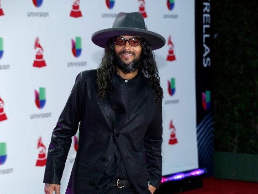 Draco Rosa comparte en su álbum filosofía contra el dolor