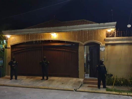 En lujosa casa caen mareros, uno de ellos implicado en fuga de 'El Porky'&nbsp;&nbsp;
