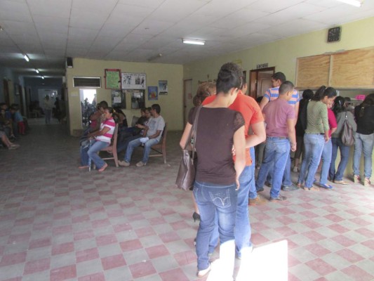 Urgen ayuda en deplorable centro de salud de El Paraíso