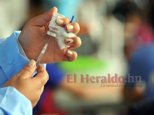 ¿En qué consiste el decreto de secretividad en compra de vacunas aprobada por el Congreso?