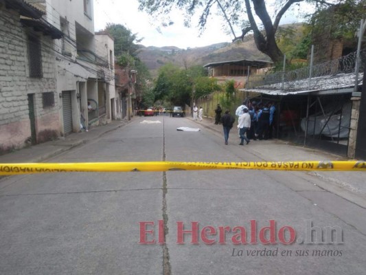 FOTOS: Escena del crimen de una pareja acribillada en barrio Buenos Aires