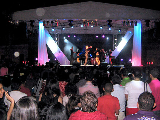 Las doce campanadas en Comayagua marcaron inicio de 2012 en Honduras