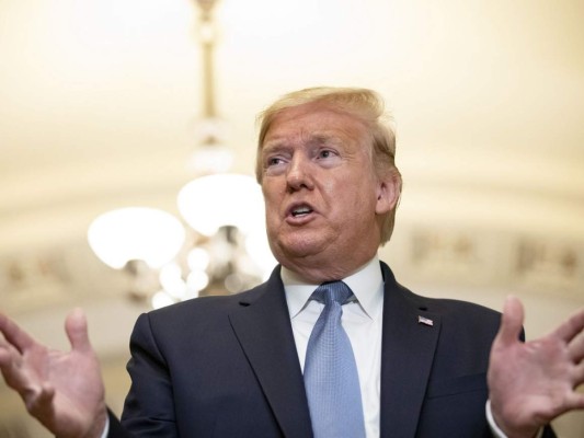 Trump dice que no es necesario que se haga la prueba de coronavirus