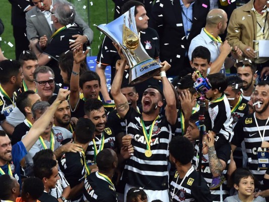 Corinthians celebra su hexa con paliza de 6-1 sobre São Paulo en el estadio Itaquerão
