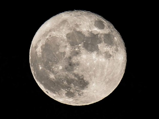 La Luna se está encogiendo y arrugando debido a temblores, según estudio&nbsp;