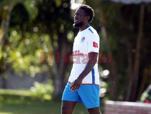 Olimpia anuncia la salida de Hendry Thomas