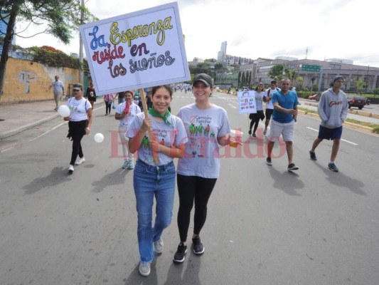 Fotos: Así fue el ambiente que grandes y pequeños vivieron en la marcha por la paz