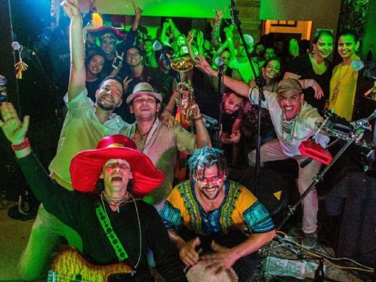 Madame Gruv el primer grupo que representará a Honduras en el Festival de Gannat, Francia 2018