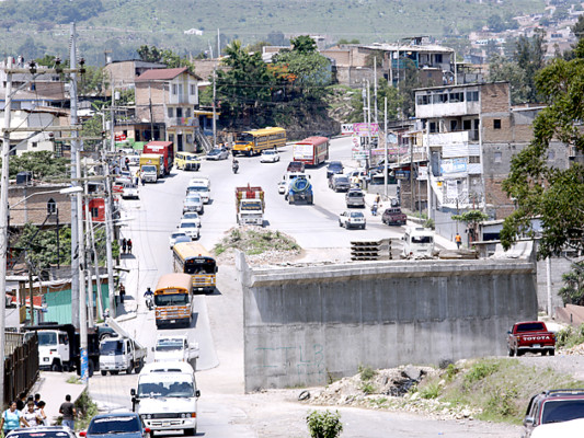 Más de 21 millones de lempiras adicionales costará al Estado finalizar tramo en El Carrizal