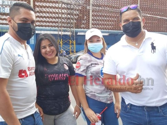 Belleza presente, aglomeraciones y llenazo, así se vivió el clásico entre Motagua y Olimpia